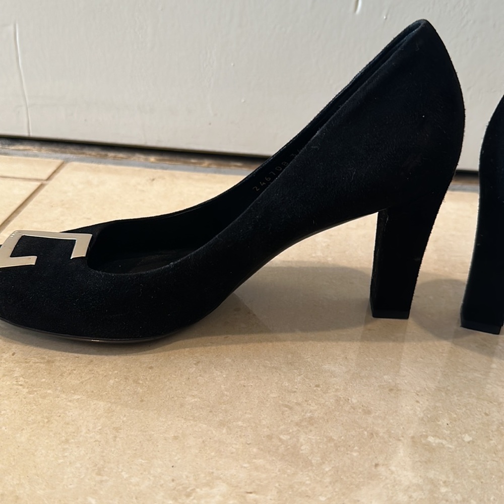Gucci Black Suede Square Toe Metal Trim Pumps Size 36.5 - Picture 5 of 6
